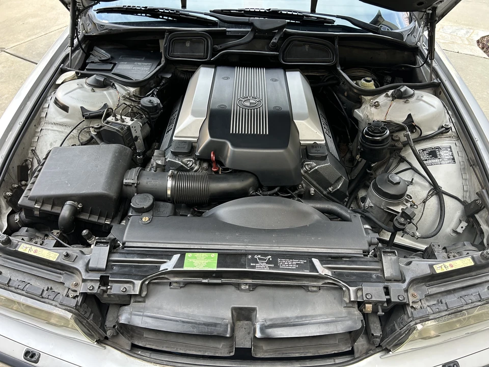 2001 BMW E38 7 Series - Image 29 of 30