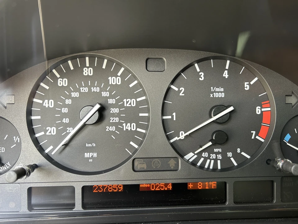 2001 BMW E38 7 Series - Image 23 of 30