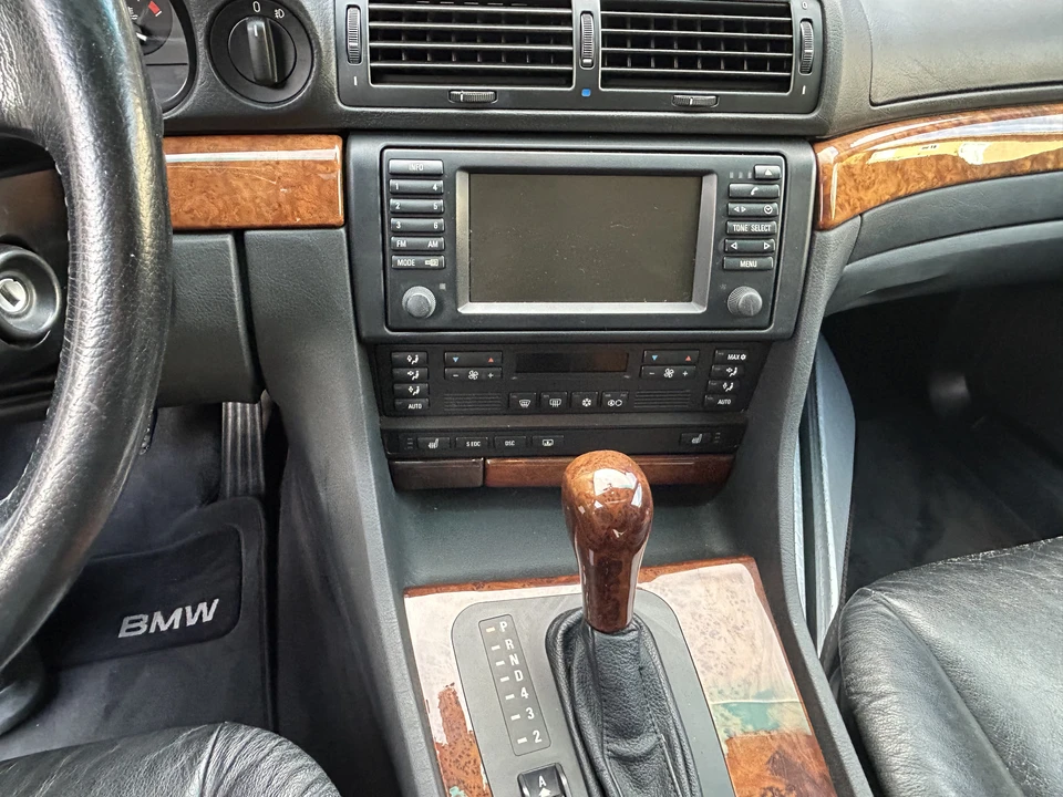 2001 BMW E38 7 Series - Image 24 of 30