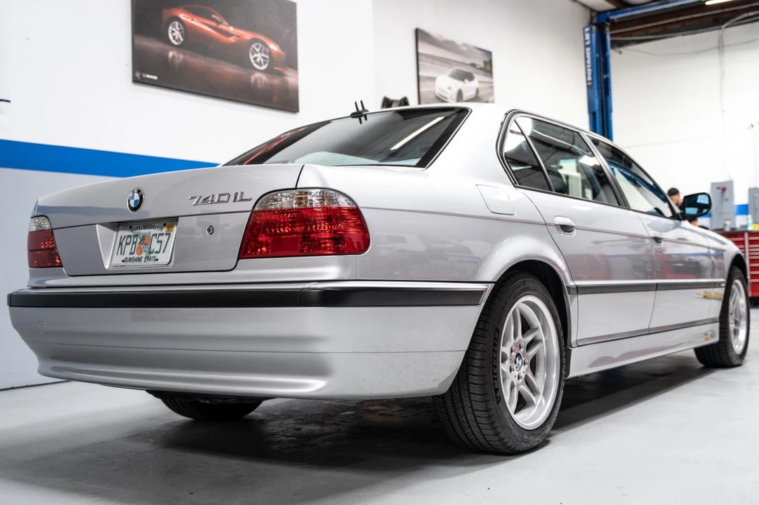 2001 BMW E38 7 Series - Image 10 of 31