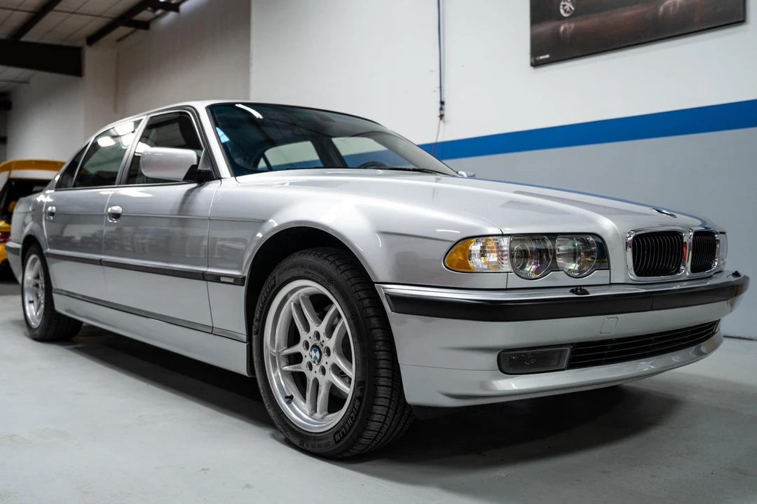 2001 BMW E38 7 Series - Image 11 of 31