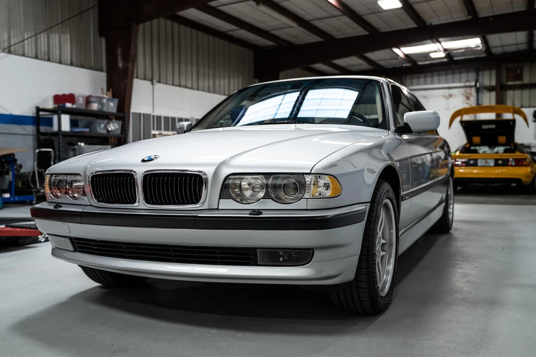 2001 BMW E38 7 Series - Image 8 of 31