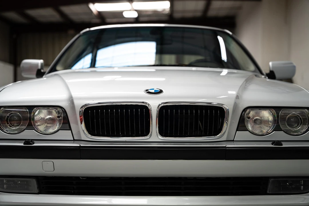 2001 BMW E38 7 Series - Image 19 of 31