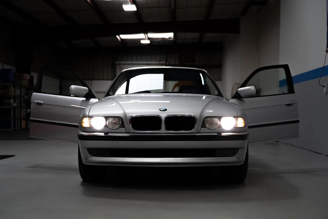 2001 BMW E38 7 Series - Image 6 of 31