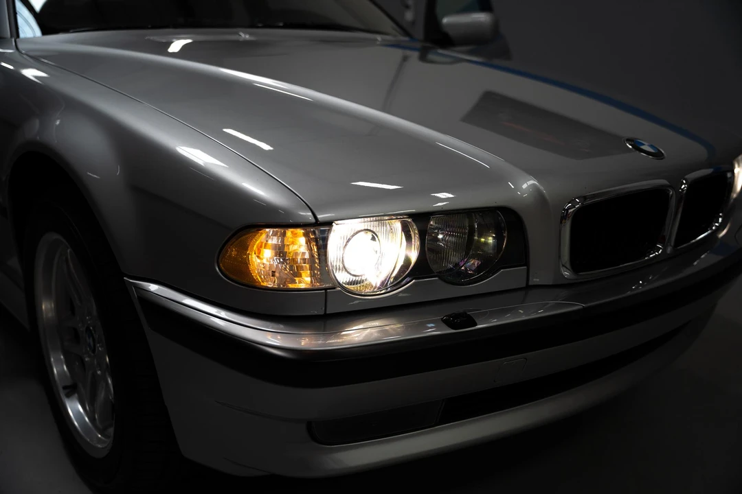 2001 BMW E38 7 Series - Image 16 of 31