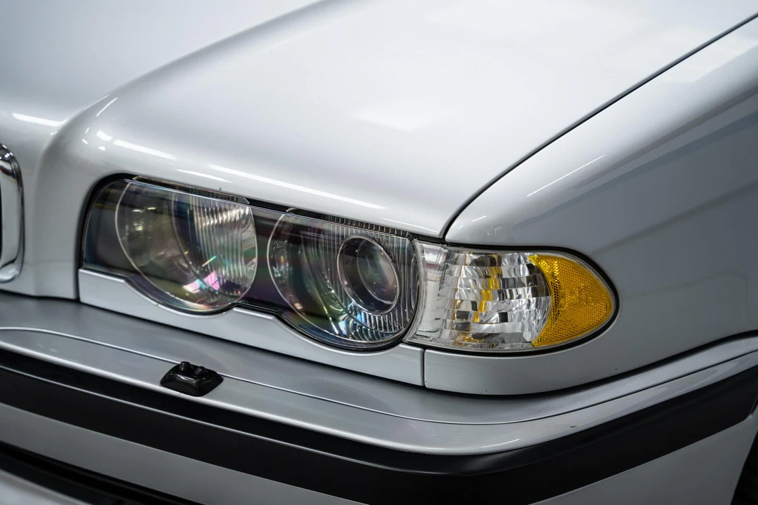 2001 BMW E38 7 Series - Image 27 of 31