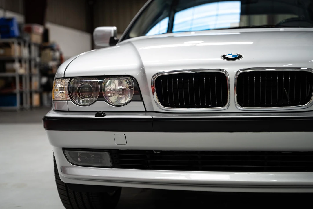 2001 BMW E38 7 Series - Image 18 of 31