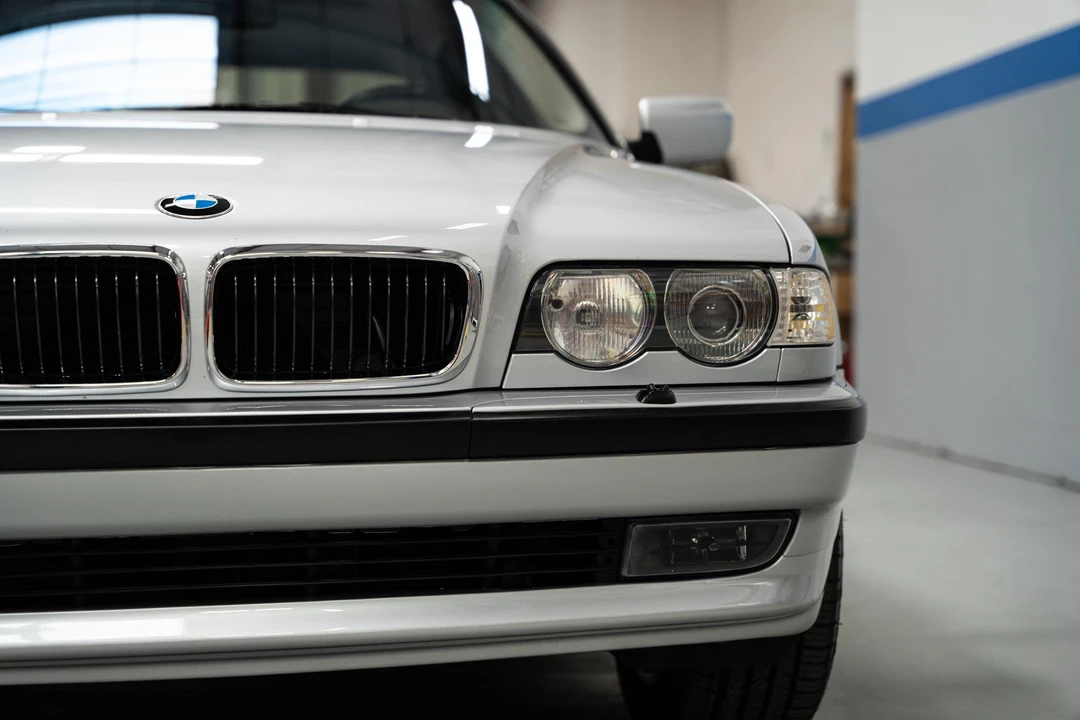 2001 BMW E38 7 Series - Image 23 of 31