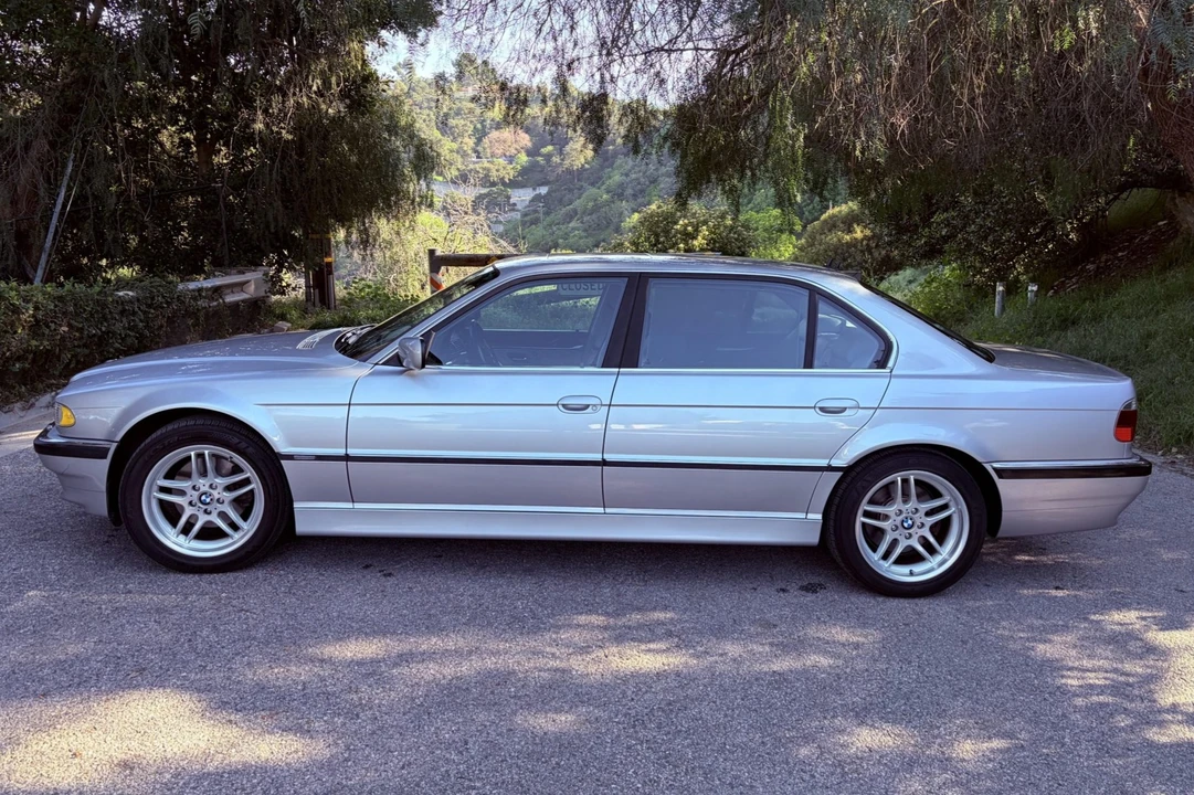 2001 BMW E38 7 Series - Image 3 of 7