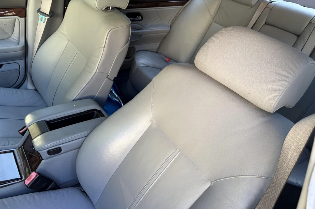 2001 BMW E38 7 Series - Image 4 of 7