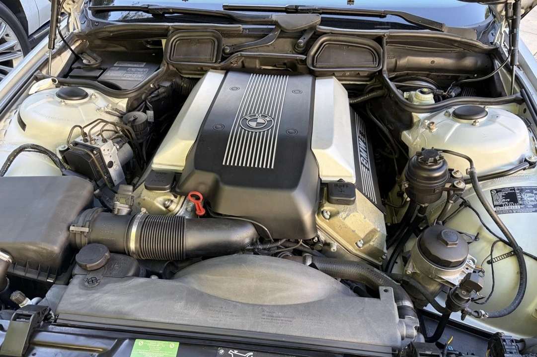 2001 BMW E38 7 Series - Image 6 of 7