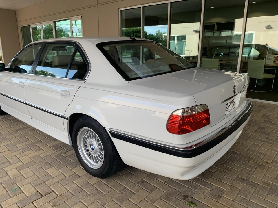 2001 BMW E38 7 Series - Image 26 of 31