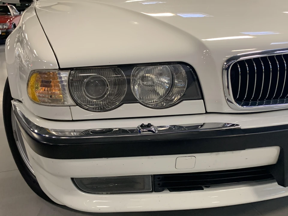 2001 BMW E38 7 Series - Image 14 of 31
