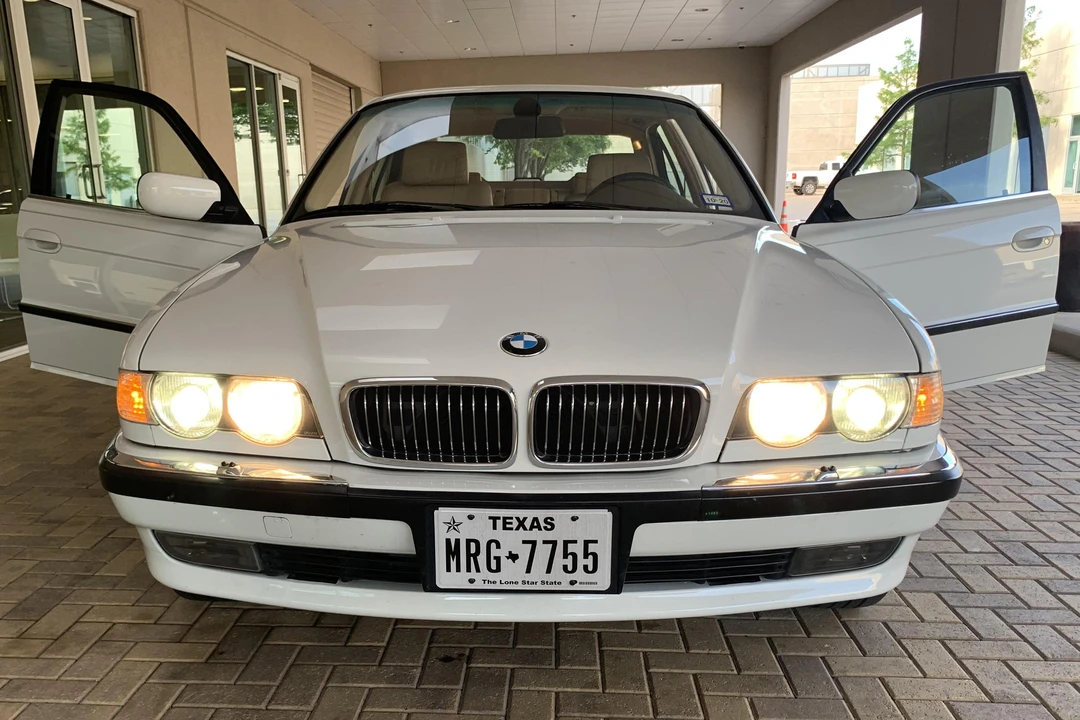 2001 BMW E38 7 Series - Image 3 of 31