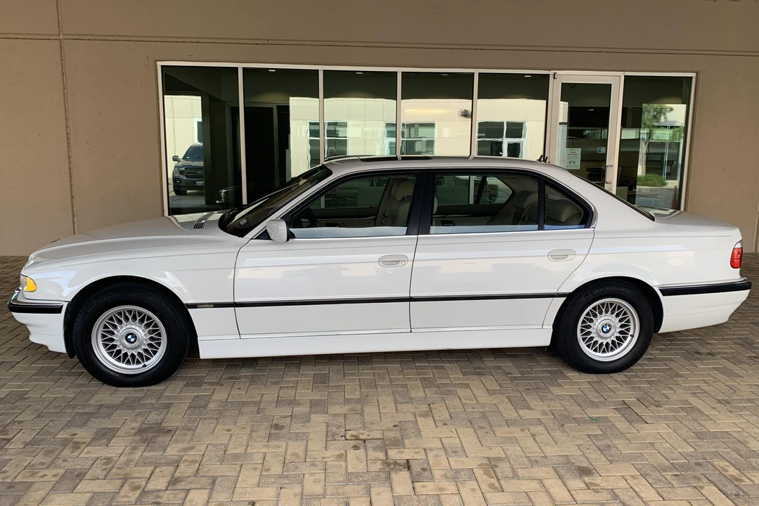 2001 BMW E38 7 Series - Image 6 of 31