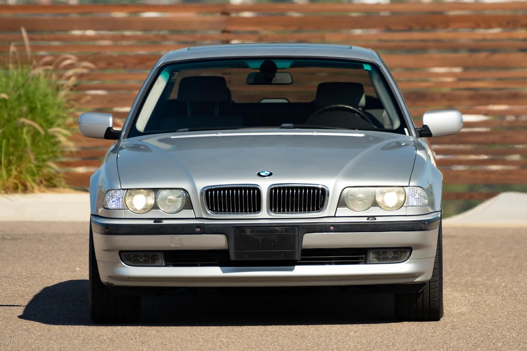 2001 BMW E38 7 Series - Image 2 of 31
