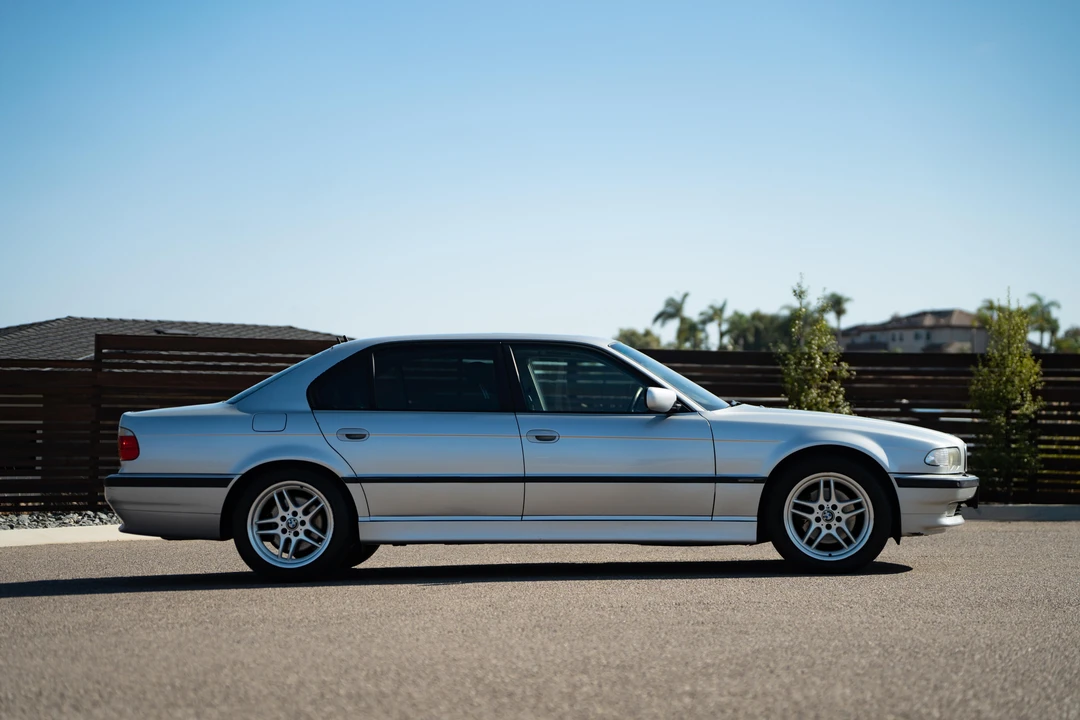 2001 BMW E38 7 Series - Image 11 of 31