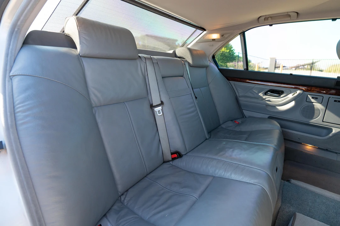 2001 BMW E38 7 Series - Image 31 of 31