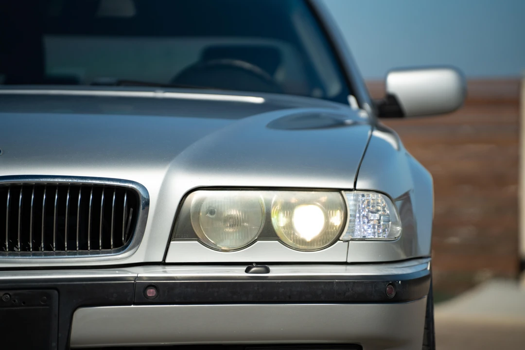 2001 BMW E38 7 Series - Image 15 of 31