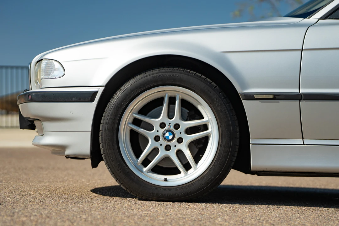 2001 BMW E38 7 Series - Image 25 of 31