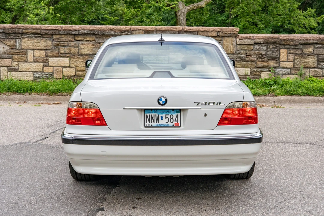 2001 BMW E38 7 Series - Image 5 of 31