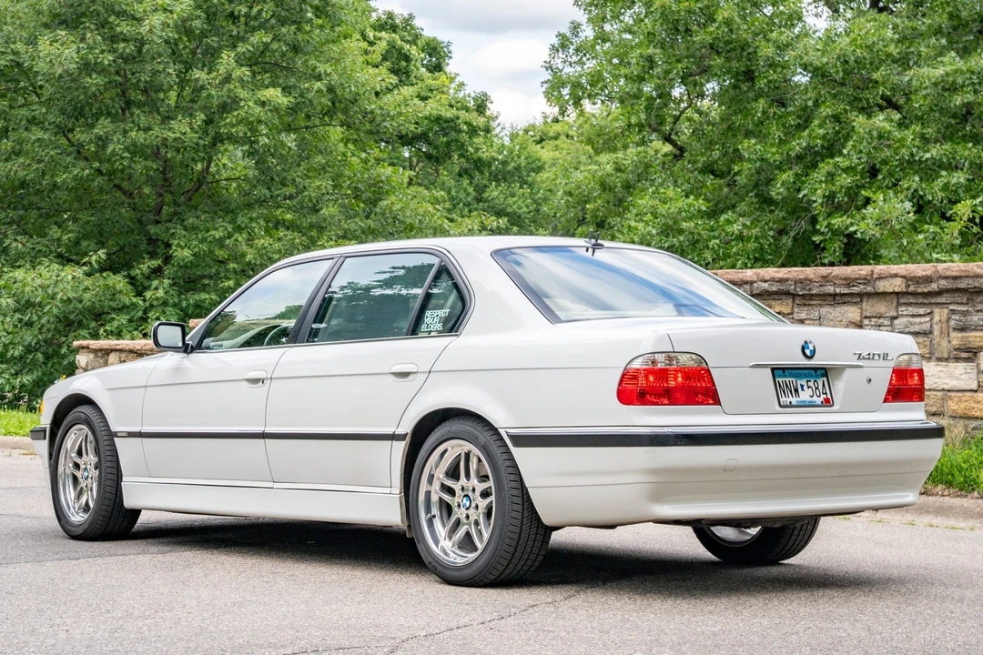 2001 BMW E38 7 Series - Image 4 of 31