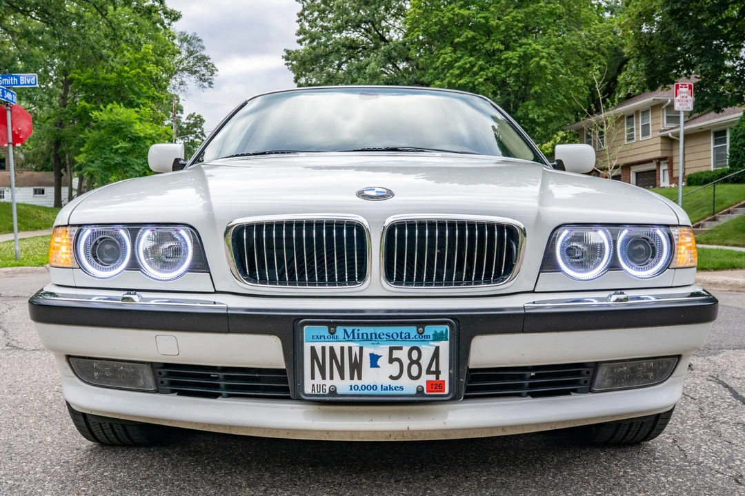 2001 BMW E38 7 Series - Image 11 of 31