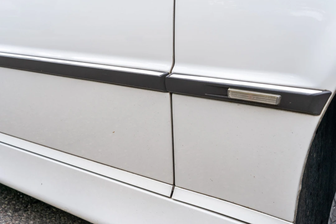 2001 BMW E38 7 Series - Image 28 of 31