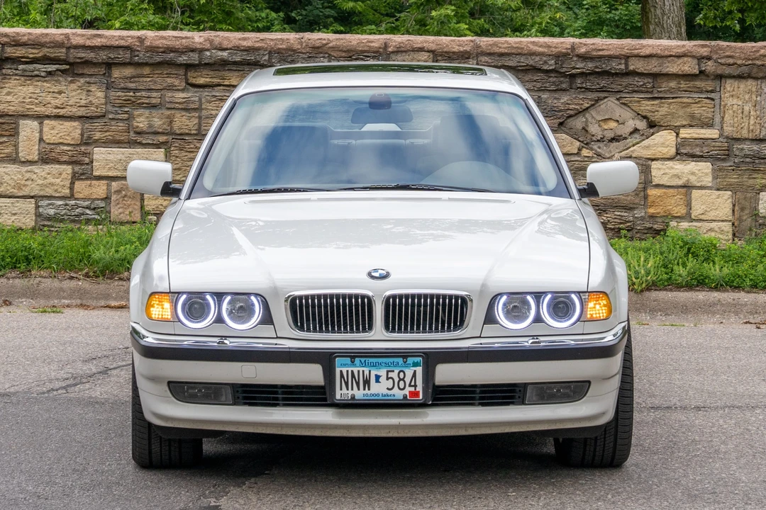 2001 BMW E38 7 Series - Image 10 of 31