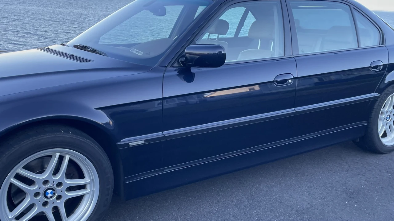 2001 BMW E38 7 Series - Image 16 of 31
