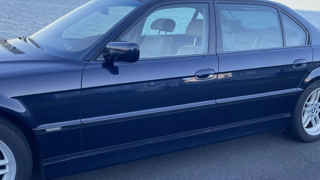 2001 BMW E38 7 Series - Image 18 of 31
