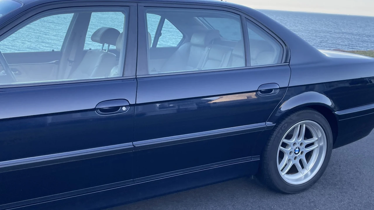 2001 BMW E38 7 Series - Image 20 of 31