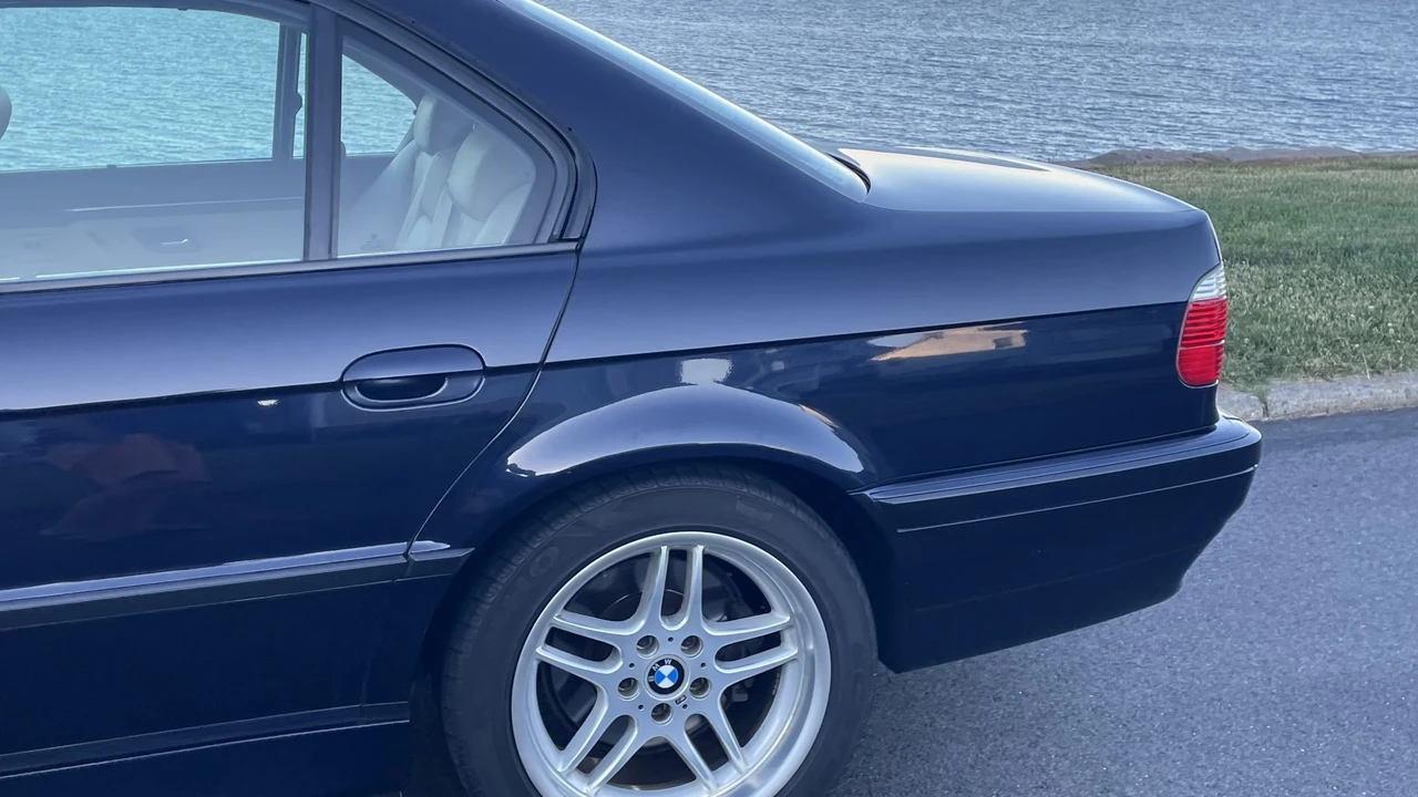 2001 BMW E38 7 Series - Image 23 of 31