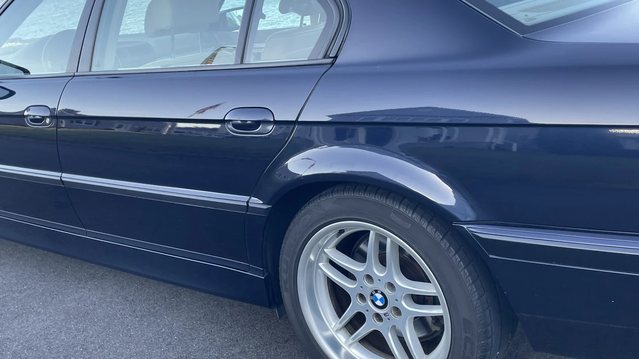 2001 BMW E38 7 Series - Image 29 of 31