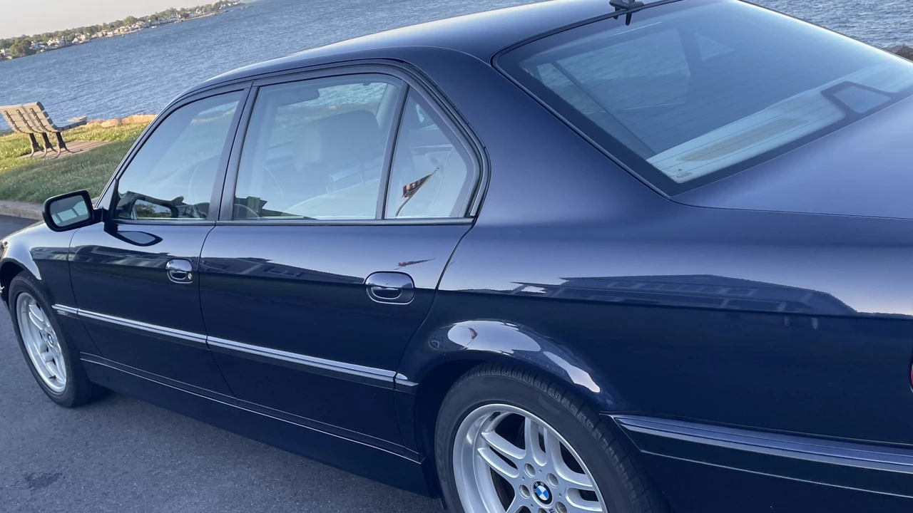 2001 BMW E38 7 Series - Image 30 of 31