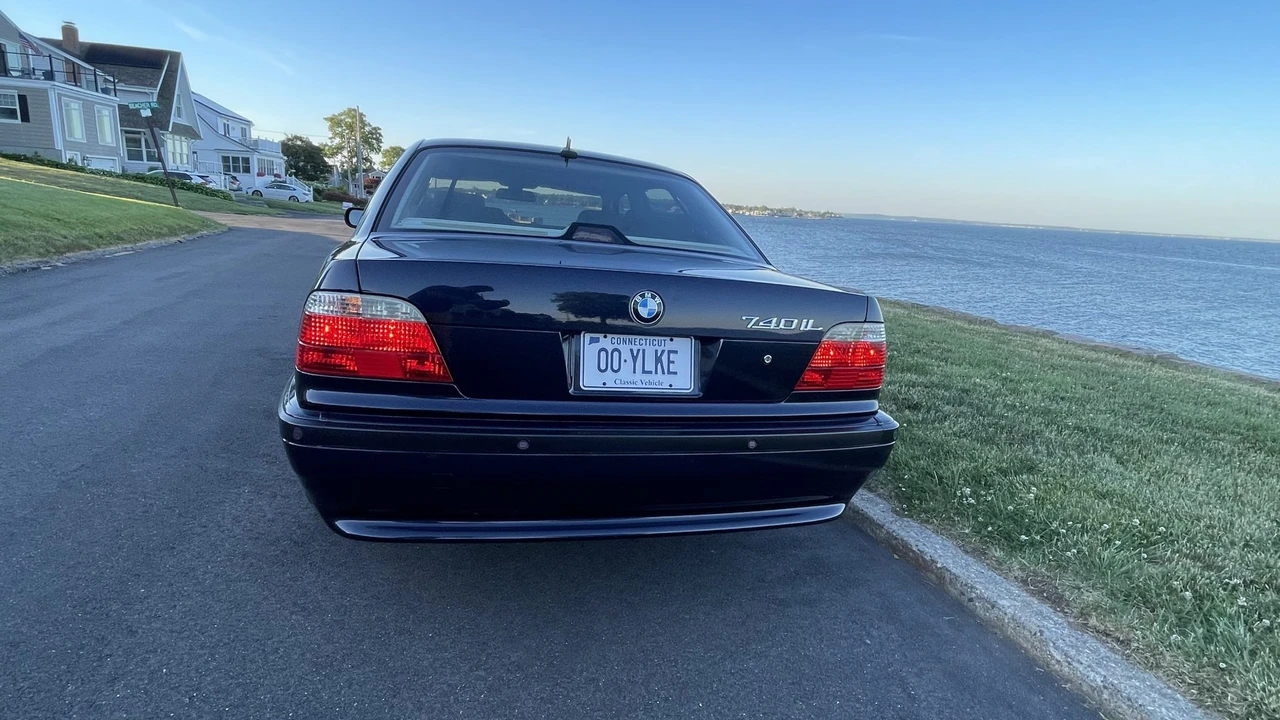 2001 BMW E38 7 Series - Image 6 of 31