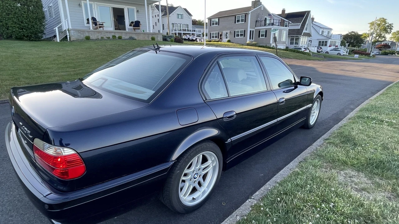 2001 BMW E38 7 Series - Image 10 of 31