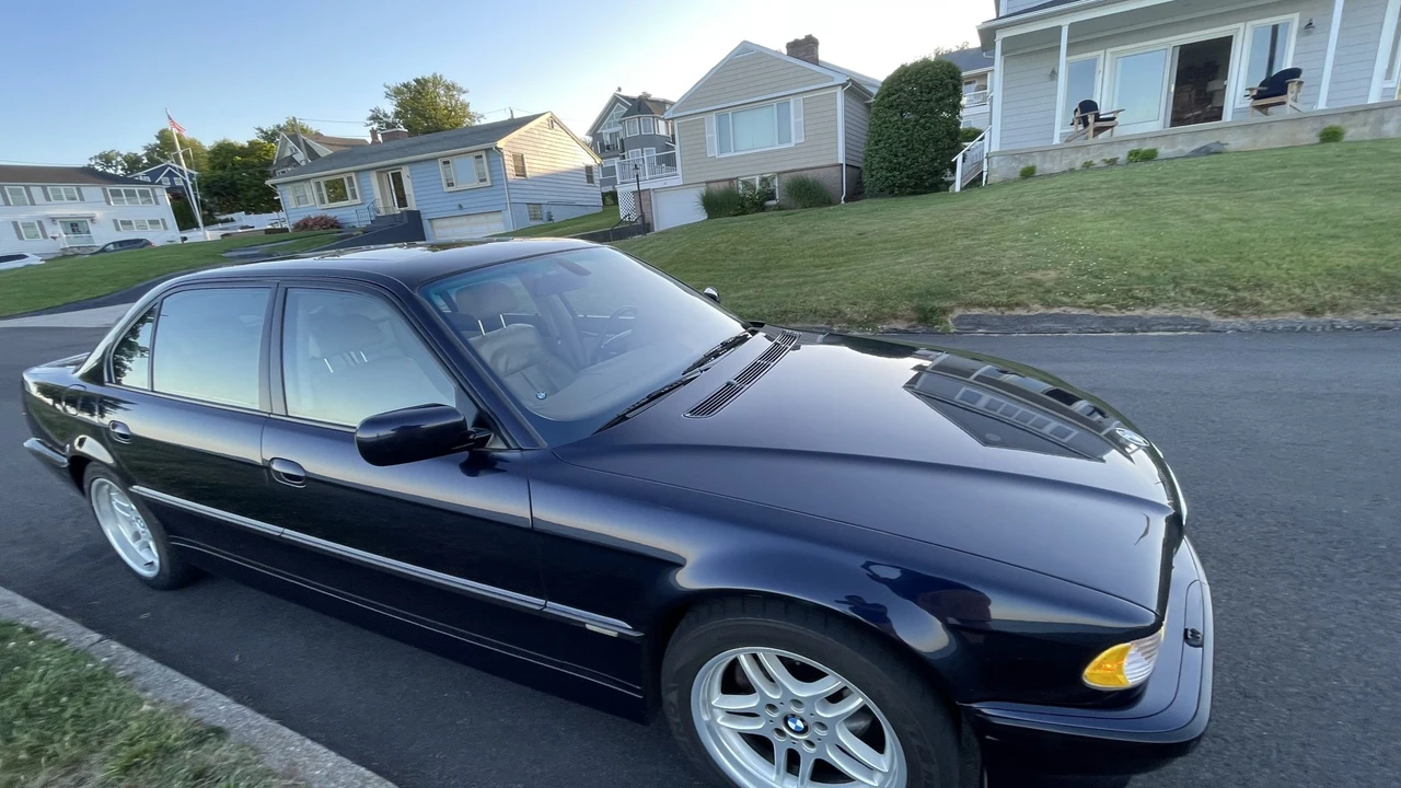 2001 BMW E38 7 Series - Image 11 of 31