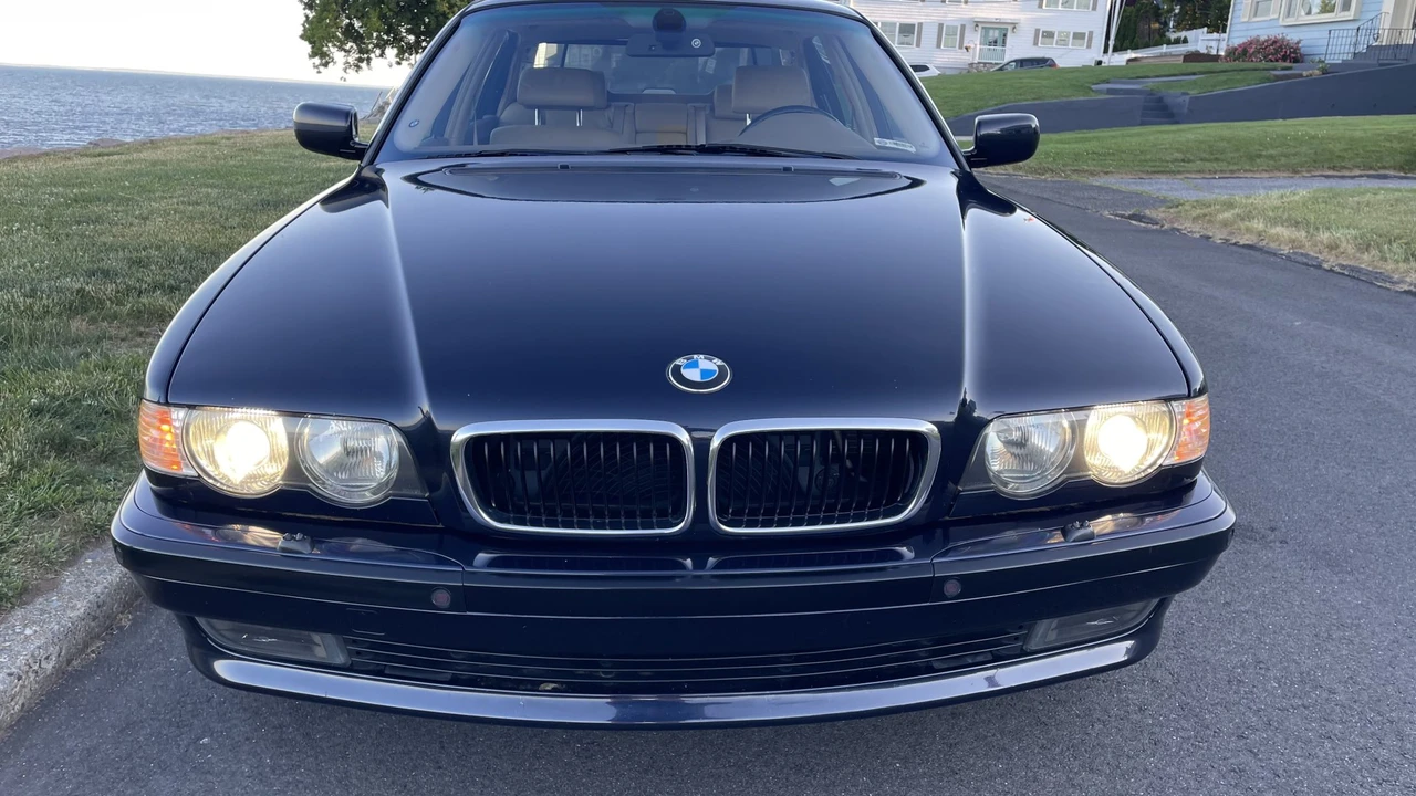 2001 BMW E38 7 Series - Image 12 of 31