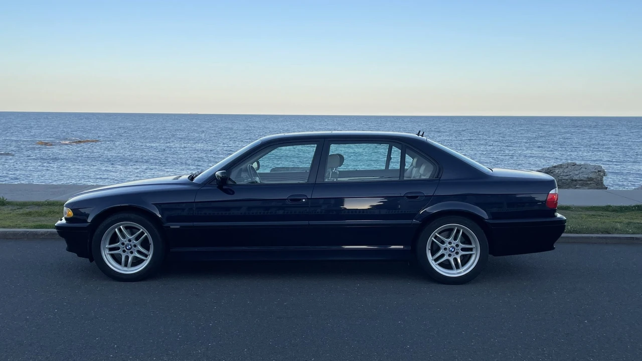 2001 BMW E38 7 Series - Image 4 of 31