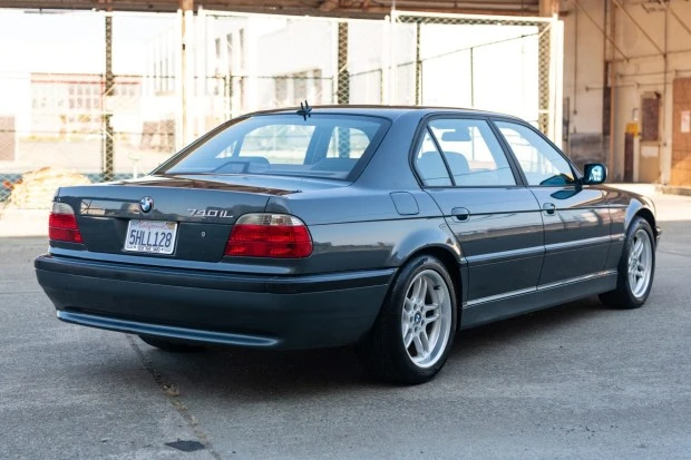 2001 BMW E38 7 Series - Image 2 of 7