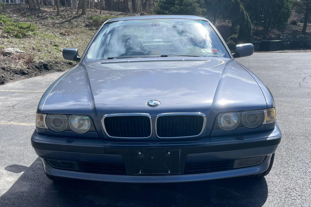 2001 BMW E38 7 Series - Image 2 of 31