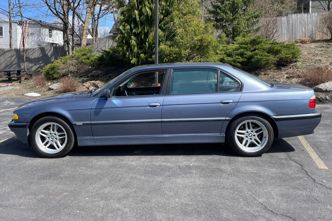 2001 BMW E38 7 Series - Image 3 of 31