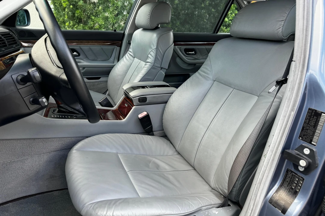 2001 BMW E38 7 Series - Image 31 of 31