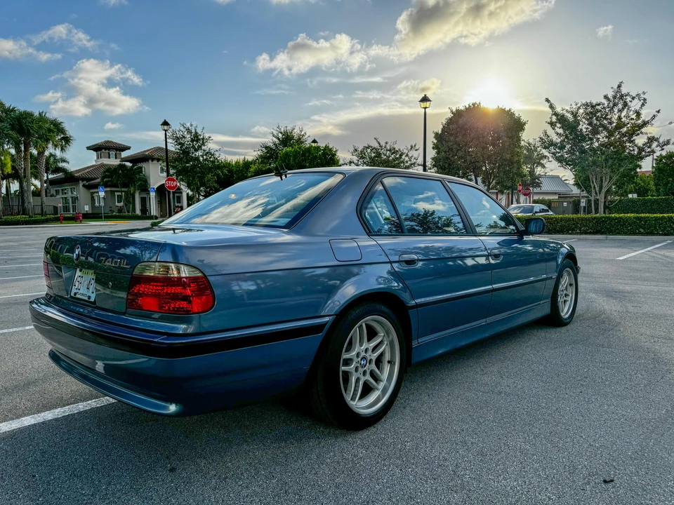 2001 BMW E38 7 Series - Image 10 of 31