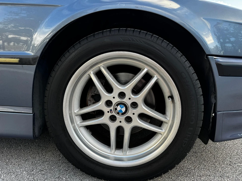 2001 BMW E38 7 Series - Image 25 of 31