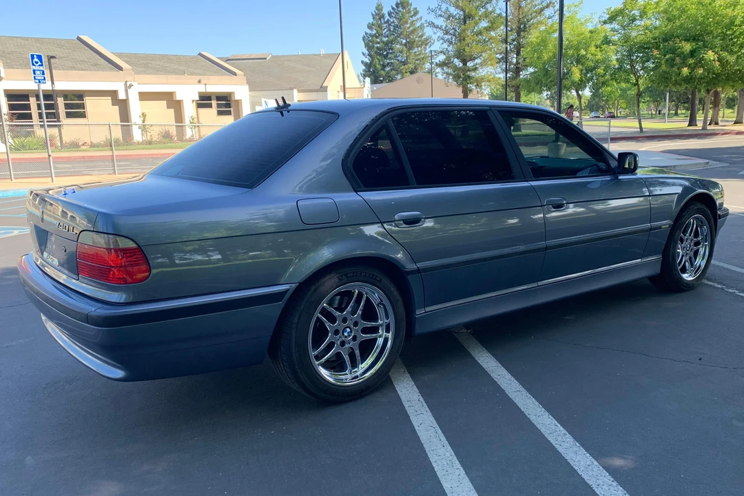 2001 BMW E38 7 Series - Image 3 of 31