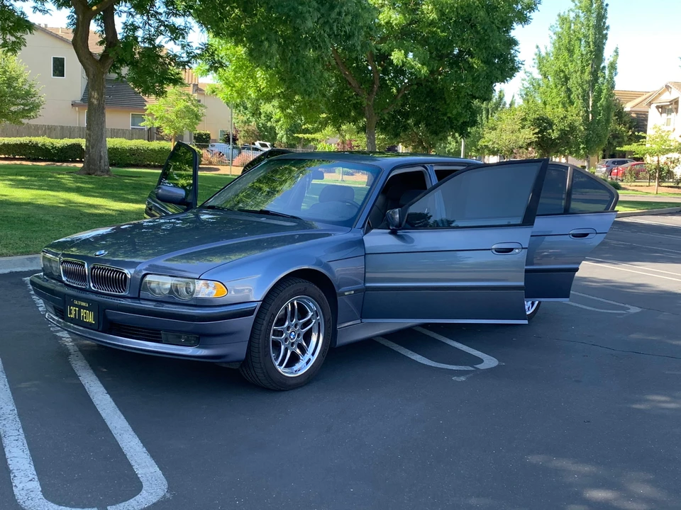 2001 BMW E38 7 Series - Image 18 of 31