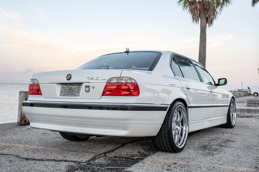 2001 BMW E38 7 Series - Image 10 of 31