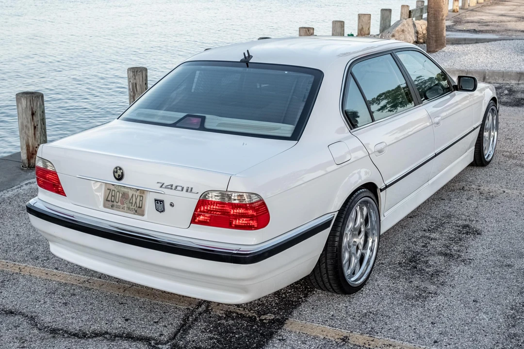 2001 BMW E38 7 Series - Image 4 of 31